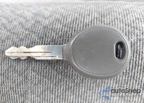 2000 Dodge Neon Highline из США, поврежденный, VIN 1B3ES46C1YD680067